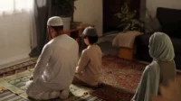 Niat dan Tata Cara Sholat Kafarat di Akhir Ramadhan 2025, Lengkap dengan Bacaan Doanya
