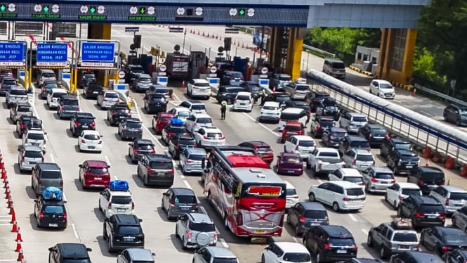 Puncak Arus Mudik: 1,4 Juta Kendaraan Tinggalkan Jabotabek