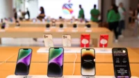 Apple Kirim 600 Ton iPhone dari India ke AS untuk Hindari Tarif Impor Trump