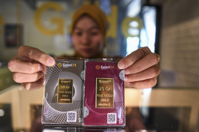Harga Emas Antam Anjlok, Turun Rp 38.000 per Gram dalam Sehari