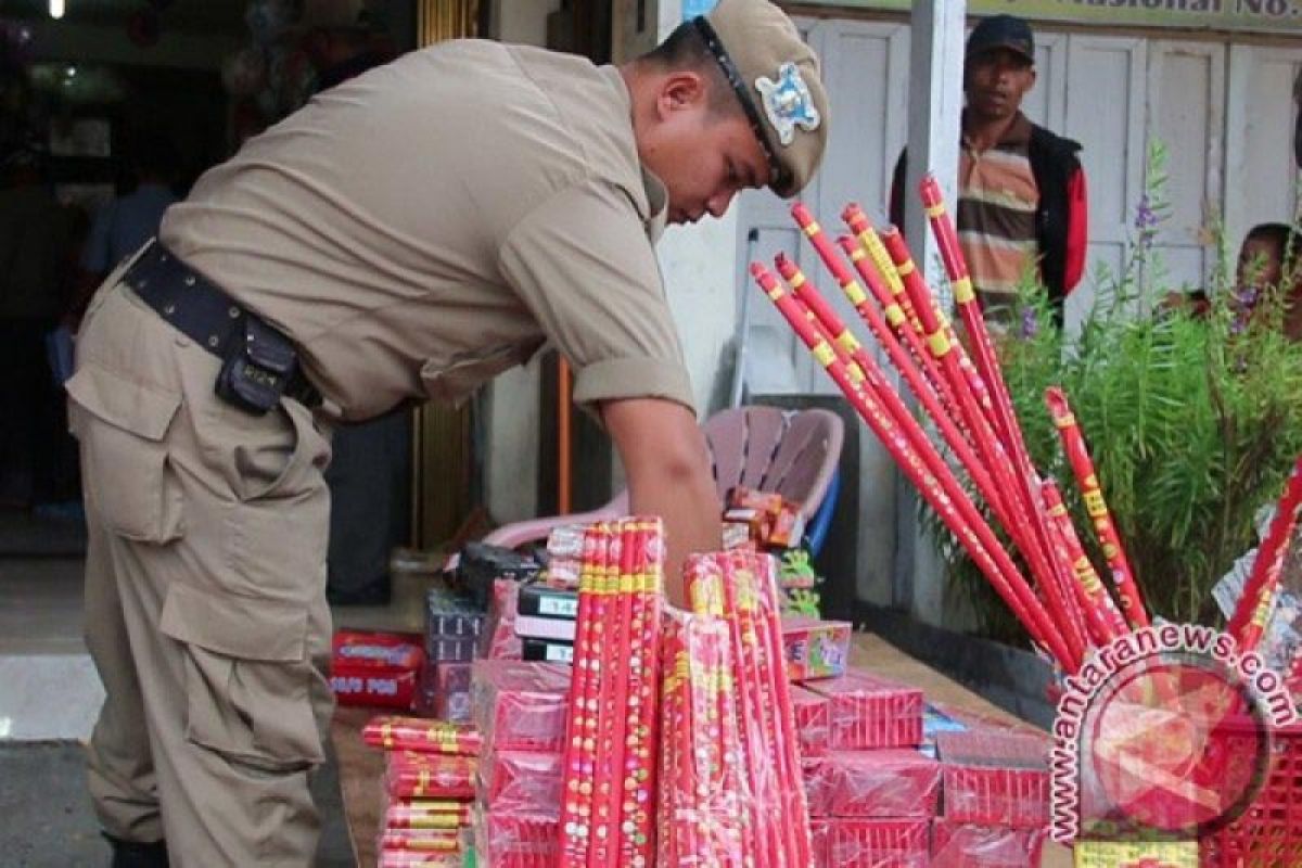 Petasan Raksasa Meledak di Lombok, 2 Warga Luka Parah